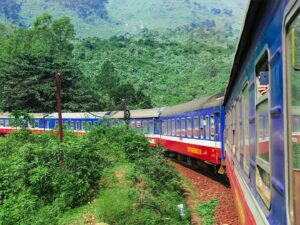 Chapa Express Train to sapa