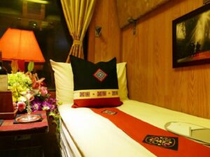 Chapa Express Train to lao cai