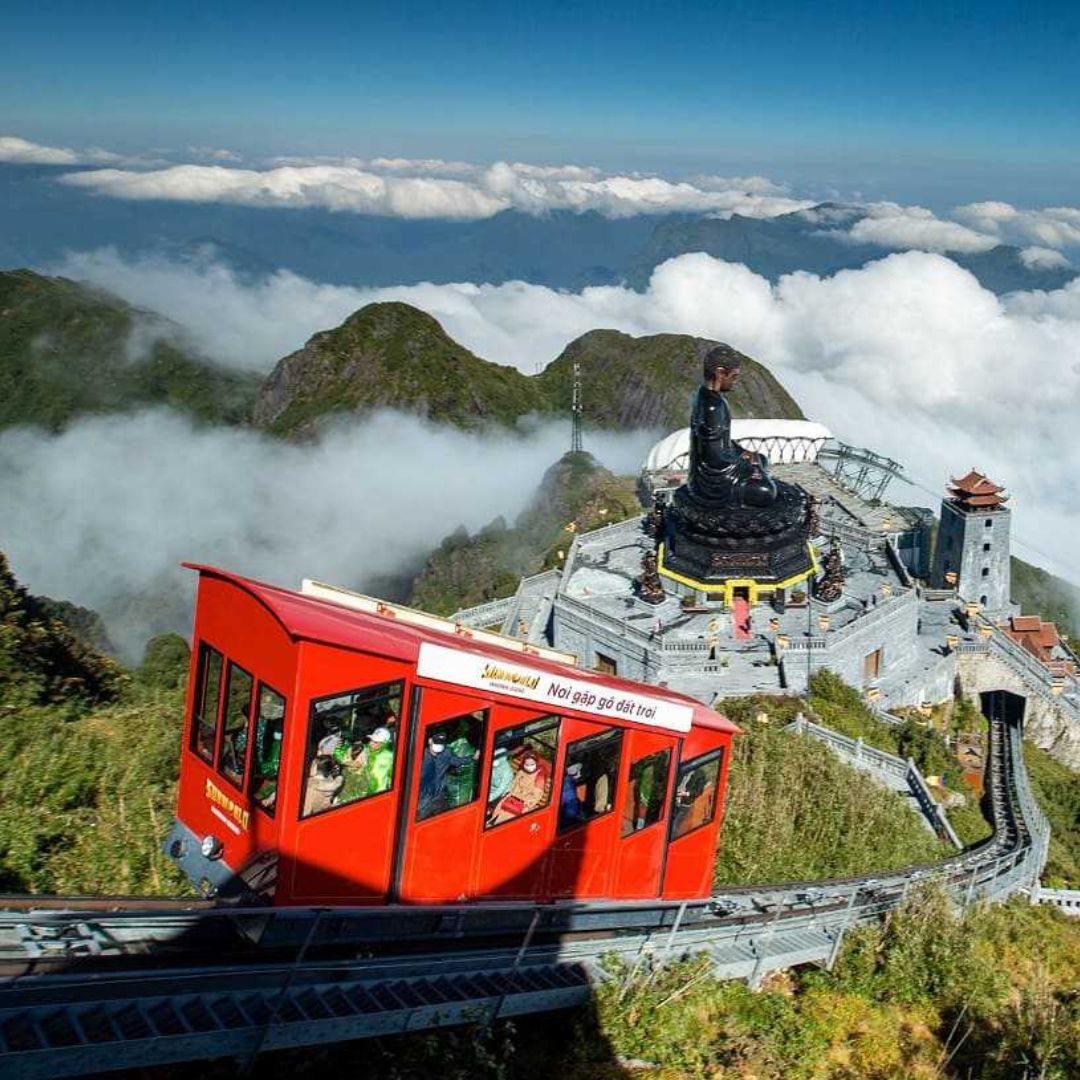 rong may glass bridge