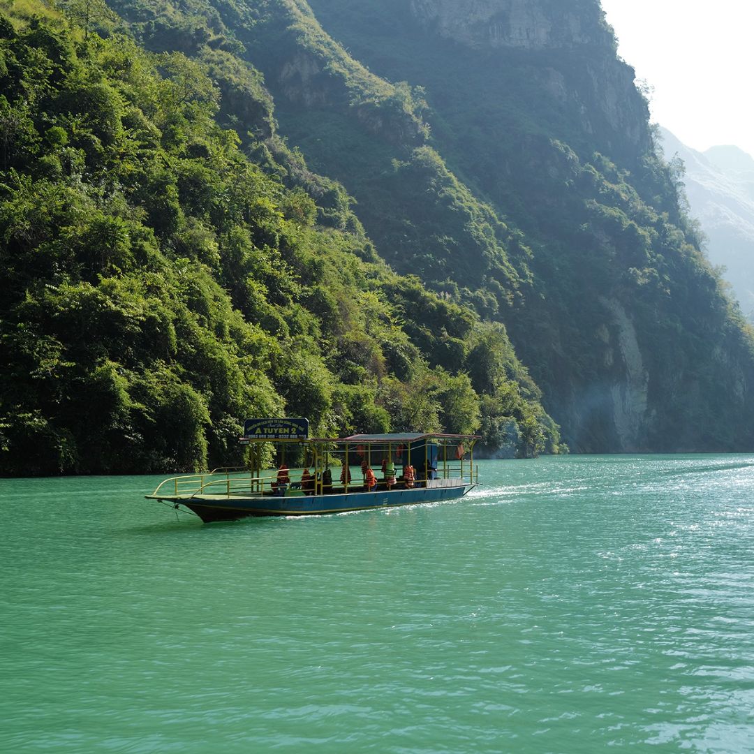 Ha giang to halong bay bus